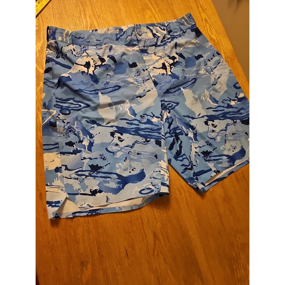 Under Armour Heat Gear Camo Golf Shorts Men's Size 38 Blue Grey Loose Fit EUC